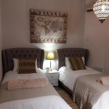 Apartment Michaelides *